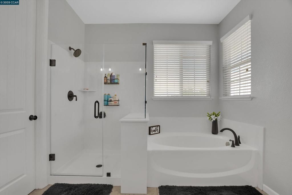 listing image 130727374807440150746