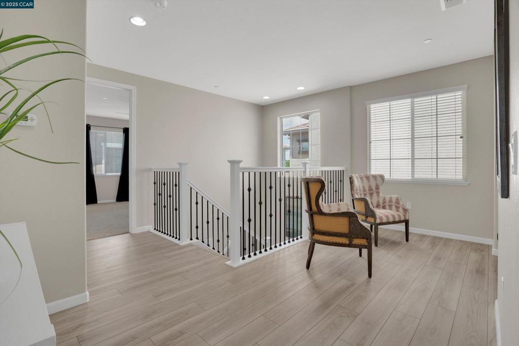 listing image 130723361601579571530