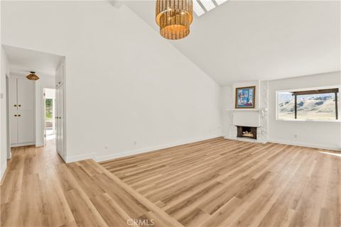 Tiny photo for 8971 Moorcroft Ave, West Hills, CA 91304 (MLS # SR26085525)