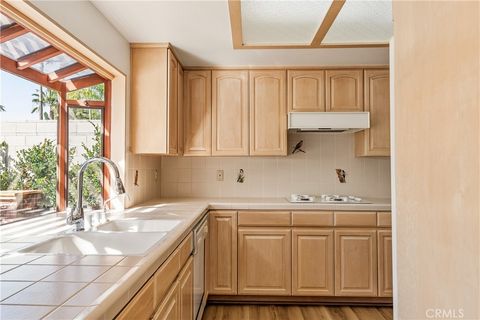 Tiny photo for 8971 Moorcroft Ave, West Hills, CA 91304 (MLS # SR26085525)