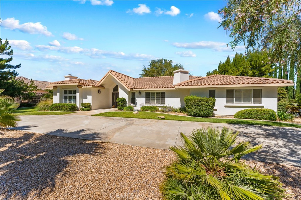 41901 Calle Clarita
