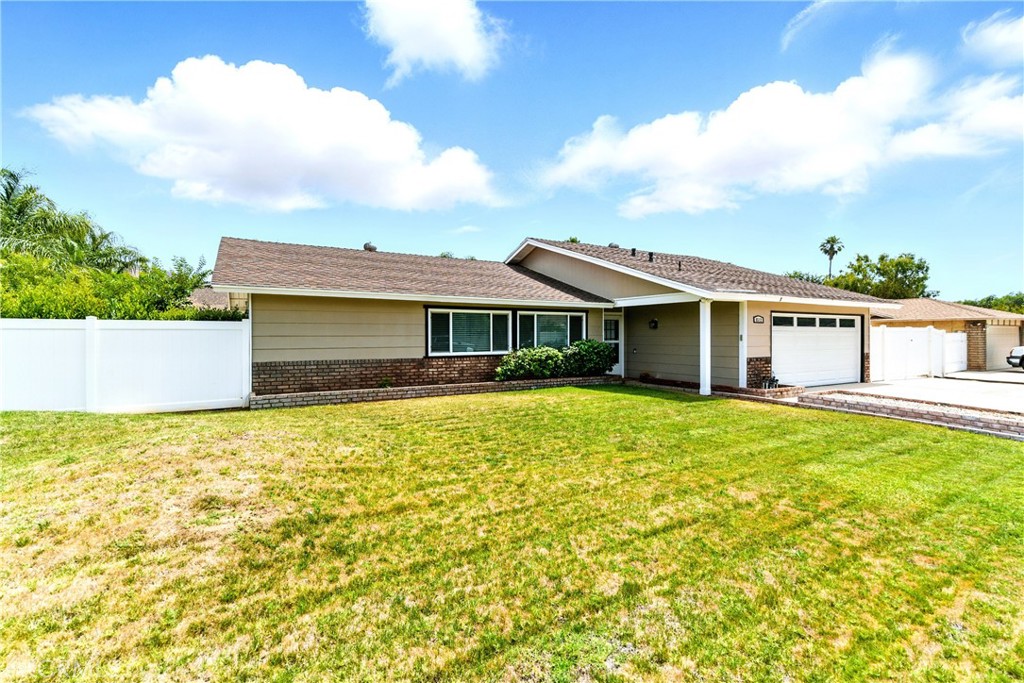 8512 Brookfield Drive