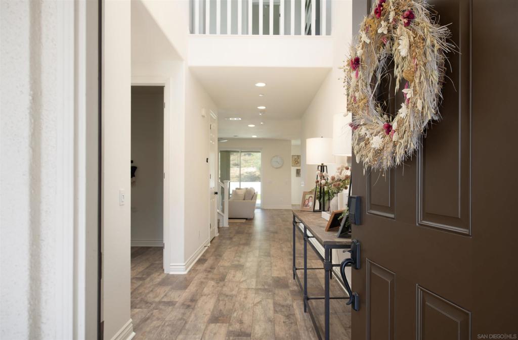 220 W Shetland Hills