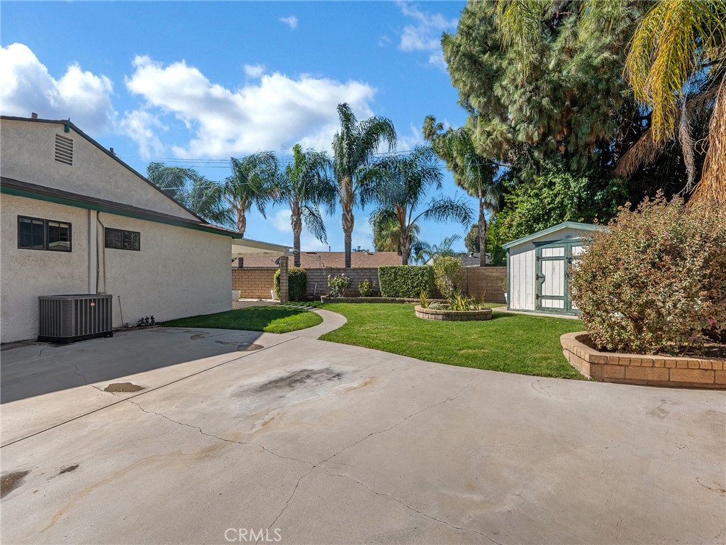 Emblem (EMBL) - Residential