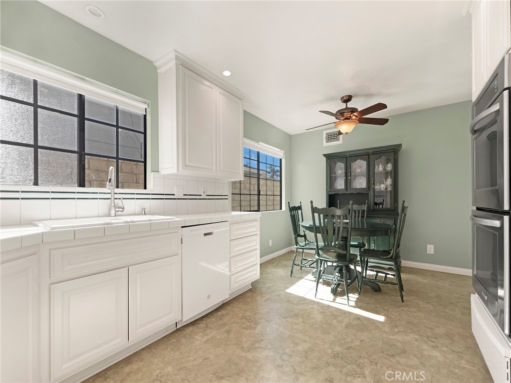 Emblem (EMBL) - Residential