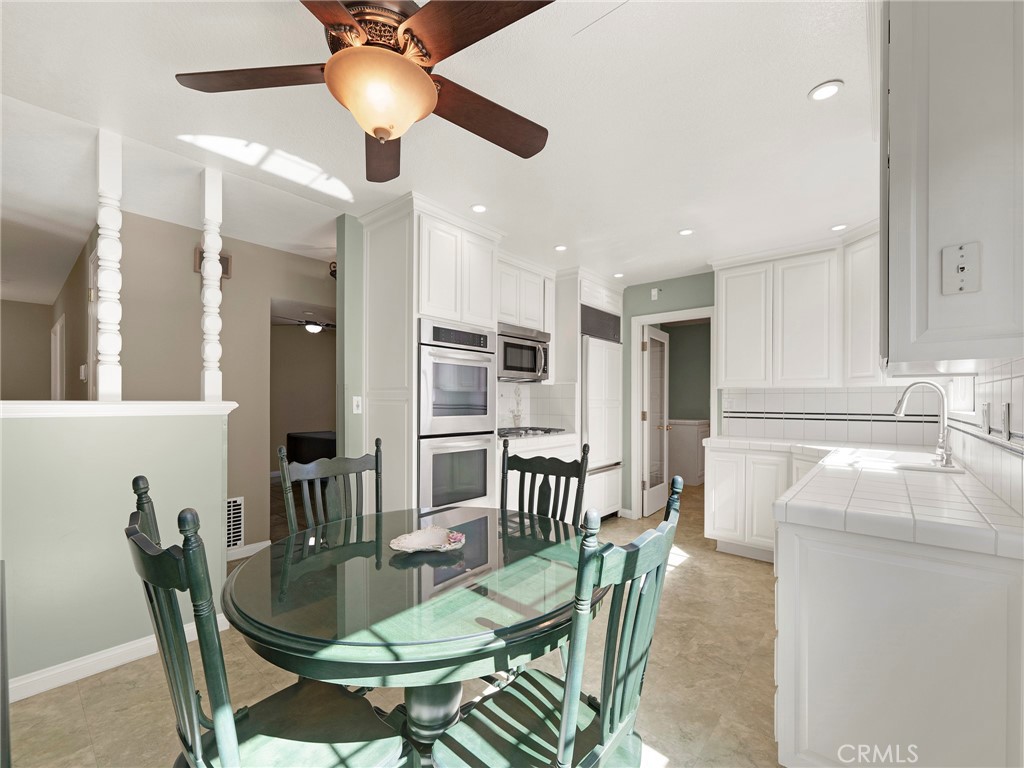 Emblem (EMBL) - Residential