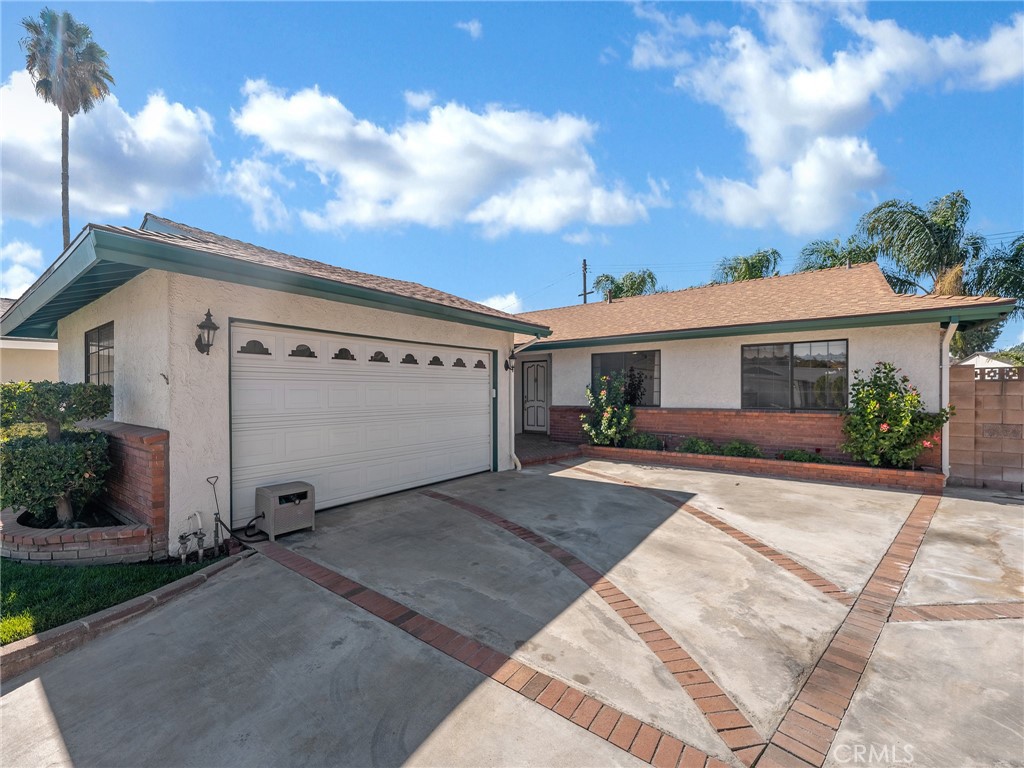 Emblem (EMBL) - Residential