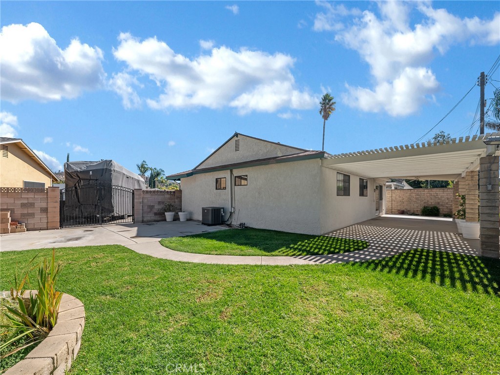 Emblem (EMBL) - Residential