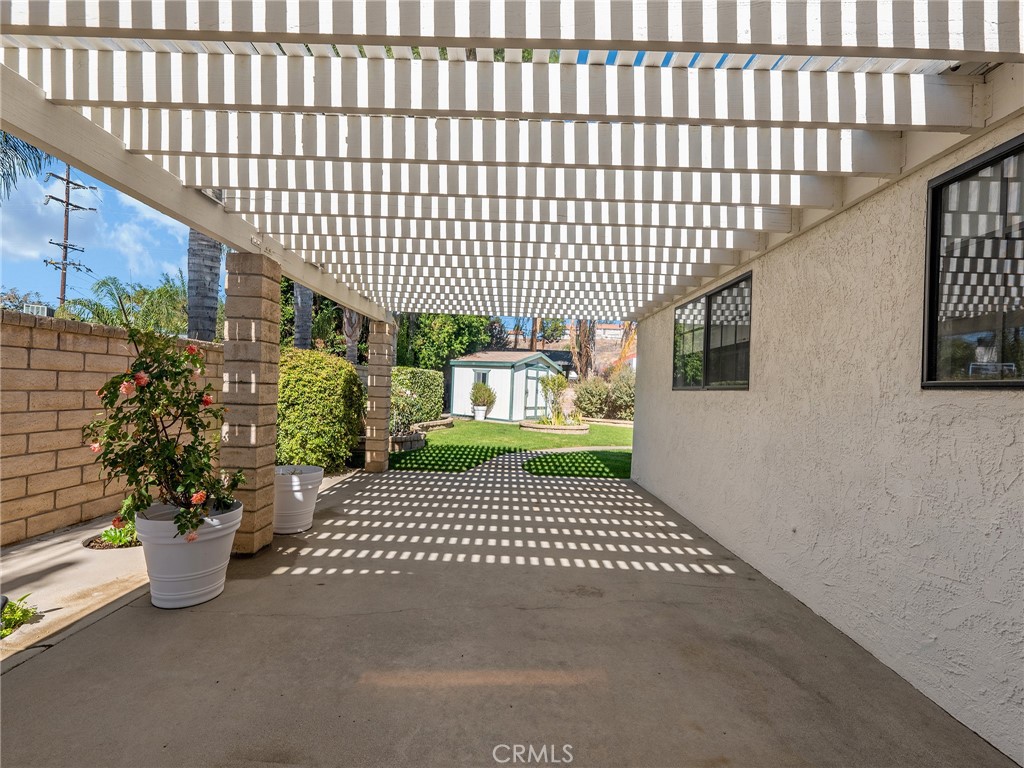 Emblem (EMBL) - Residential