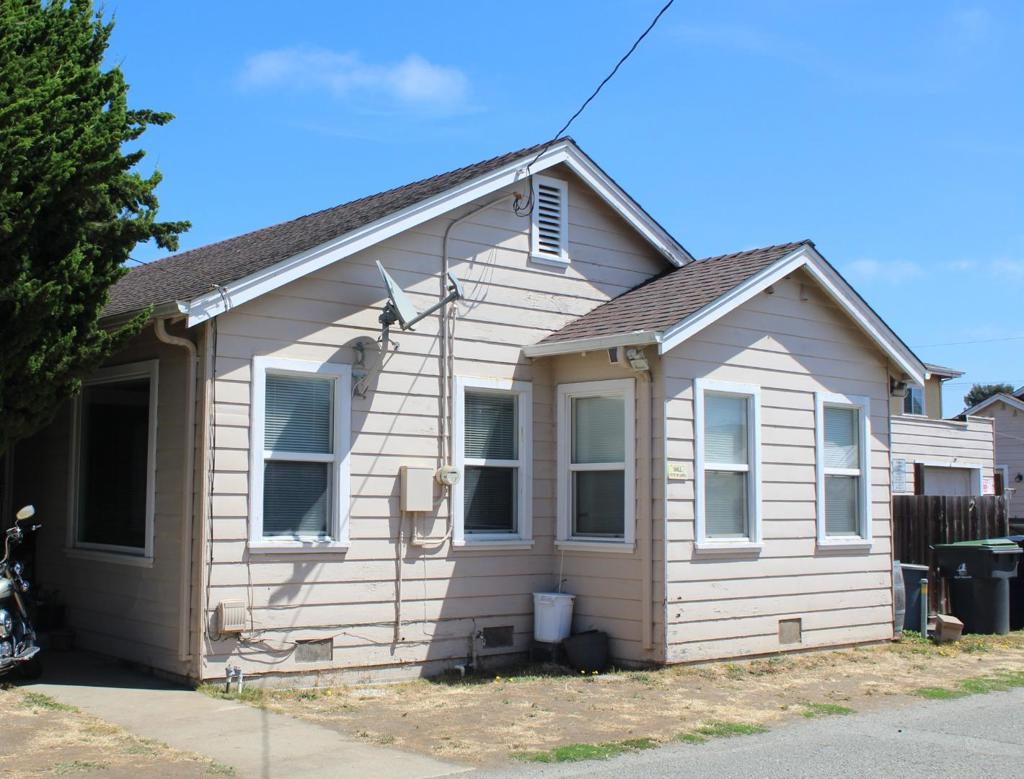 40 Tharp Avenue