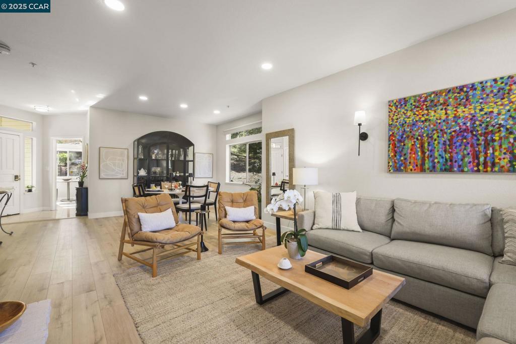 TURNBERRY - Residential