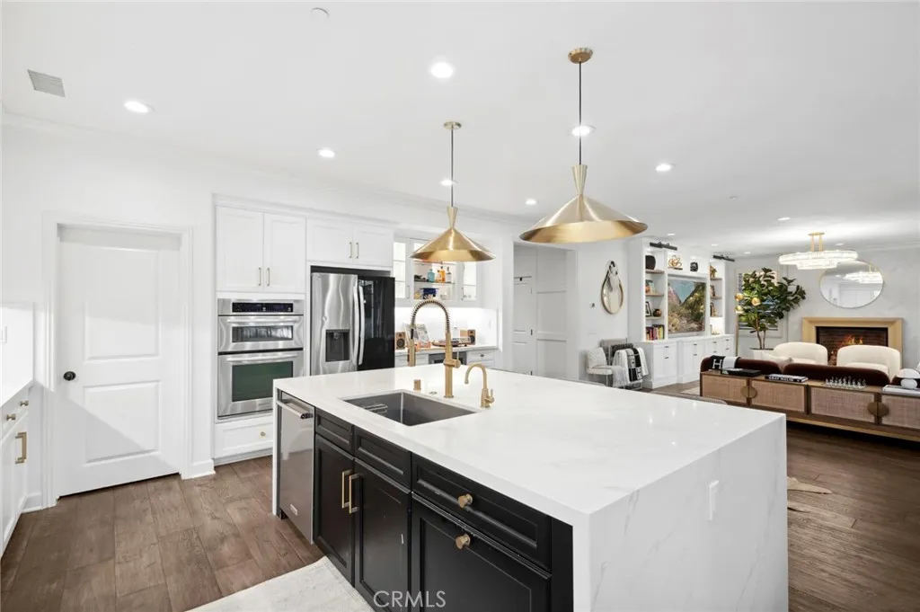 Irvine, California 92618, United States, 5 Bedrooms Bedrooms, ,4 BathroomsBathrooms,Residential,Active,152756