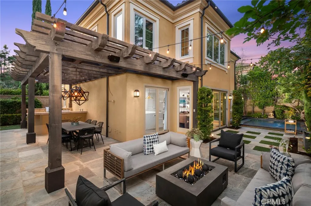 Irvine, California 92618, United States, 5 Bedrooms Bedrooms, ,4 BathroomsBathrooms,Residential,Active,152756