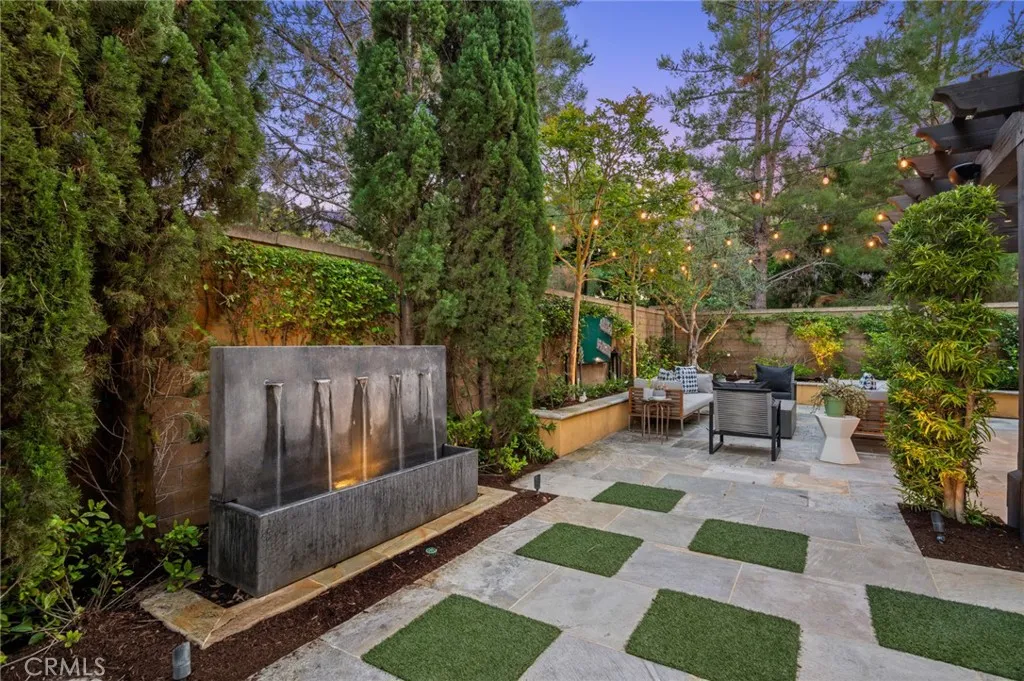 Irvine, California 92618, United States, 5 Bedrooms Bedrooms, ,4 BathroomsBathrooms,Residential,Active,152756