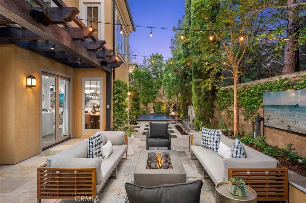 Irvine, California 92618, United States, 5 Bedrooms Bedrooms, ,4 BathroomsBathrooms,Residential,Active,152756