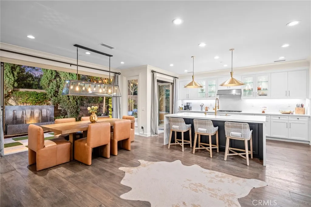 Irvine, California 92618, United States, 5 Bedrooms Bedrooms, ,4 BathroomsBathrooms,Residential,Active,152756