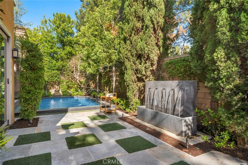 Irvine, California 92618, United States, 5 Bedrooms Bedrooms, ,4 BathroomsBathrooms,Residential,Active,152756