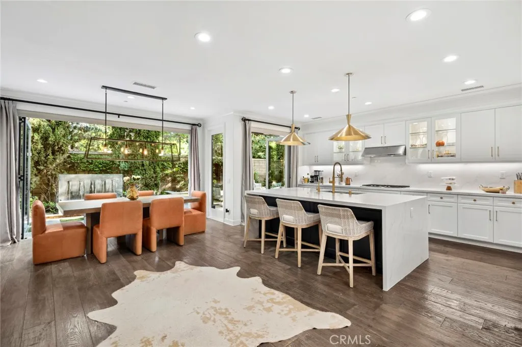 Irvine, California 92618, United States, 5 Bedrooms Bedrooms, ,4 BathroomsBathrooms,Residential,Active,152756