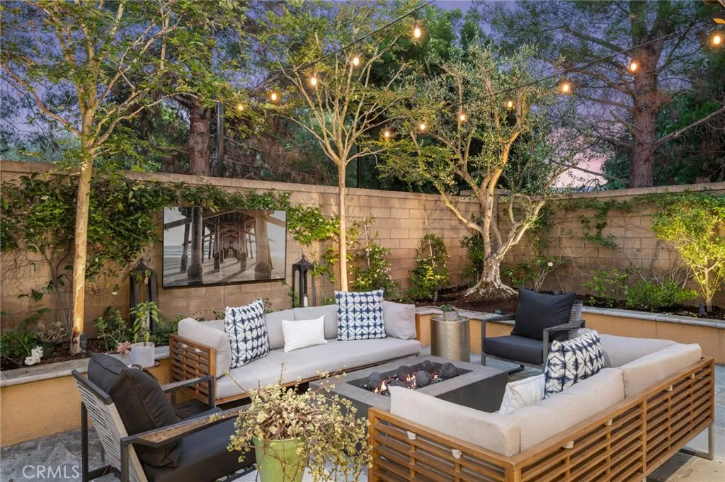 Irvine, California 92618, United States, 5 Bedrooms Bedrooms, ,4 BathroomsBathrooms,Residential,Active,152756