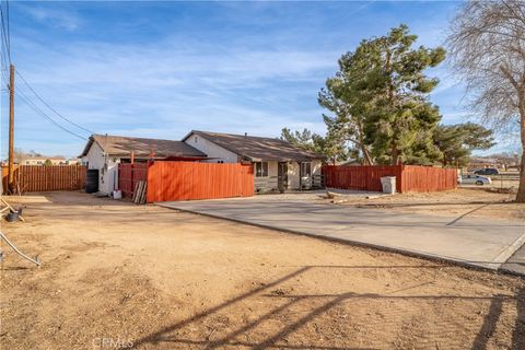 Photo of 11581 4th Avenue, Hesperia, CA 92345 (MLS # CV26122707)