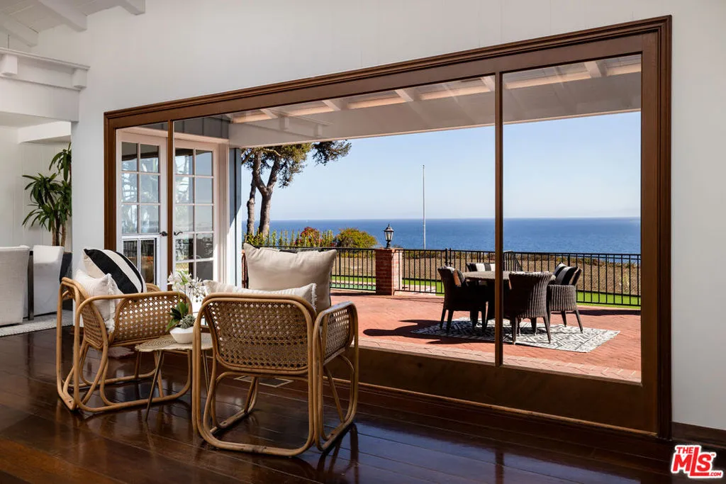 Santa Barbara, California 93110, United States, 5 Bedrooms Bedrooms, ,6 BathroomsBathrooms,Residential,Active,210267