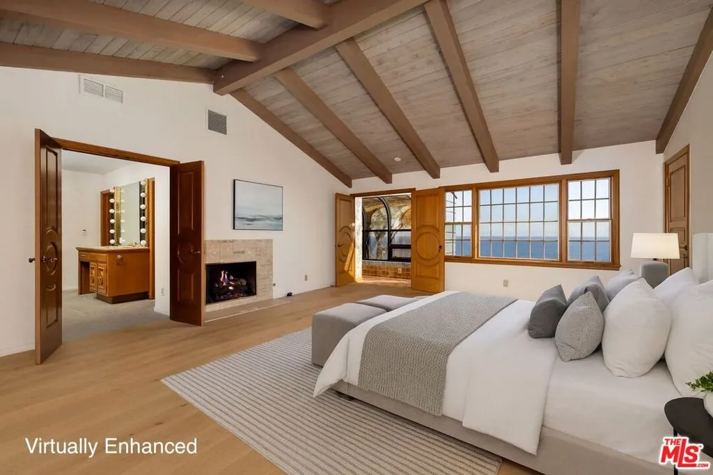 Santa Barbara, California 93110, United States, 5 Bedrooms Bedrooms, ,6 BathroomsBathrooms,Residential,Active,210267