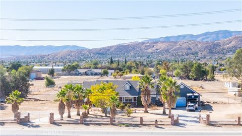 Photo of 4126 W Avenue Ave N, Palmdale, CA 93551 (MLS # SR25245498)