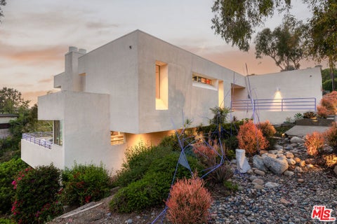 Photo of 12268 Canna Road, Los Angeles, CA 90049 (MLS # 26102530)