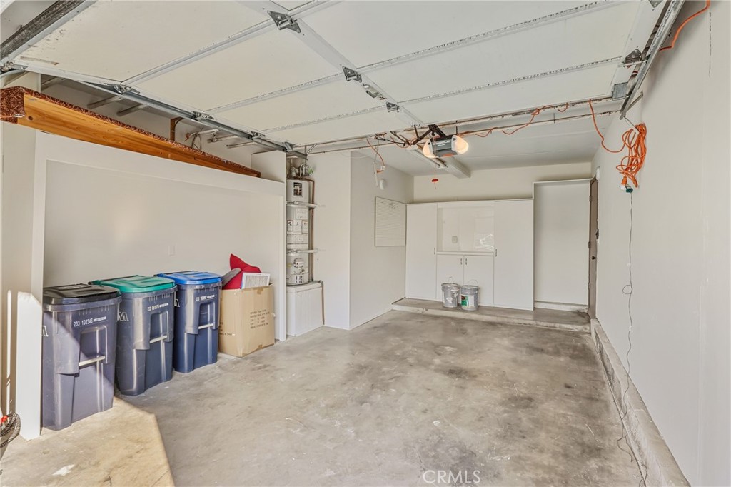 Aliso Villas (AV) - Residential