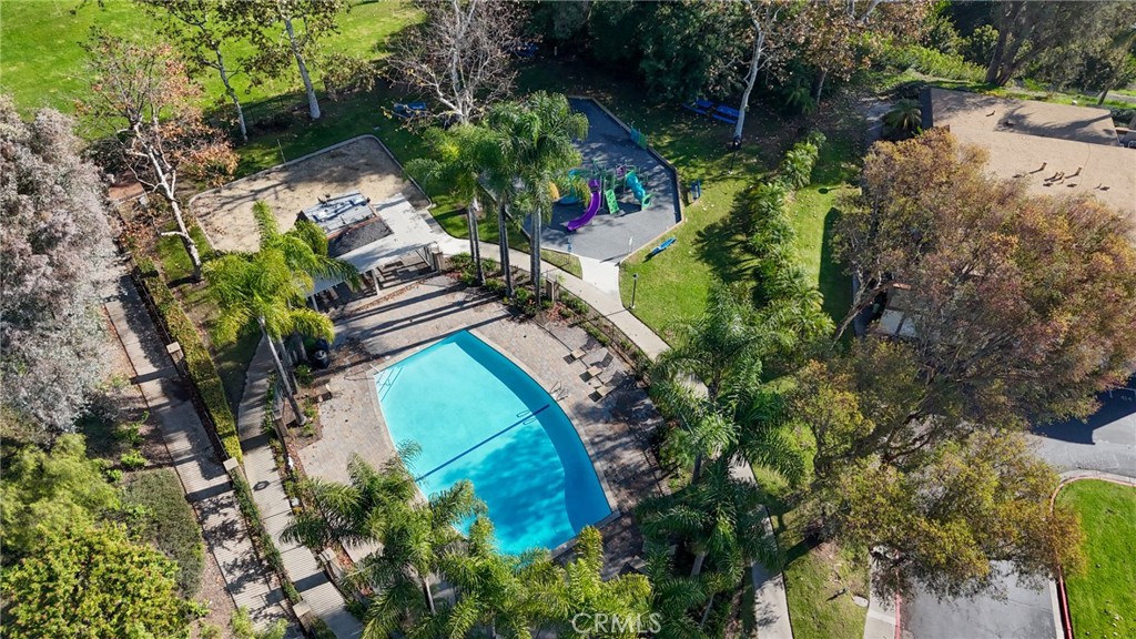 Aliso Villas (AV) - Residential