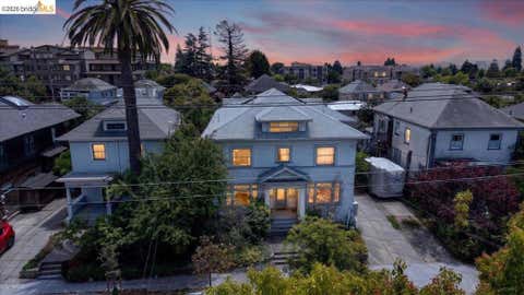 Photo of 1822 Hearst Ave #B, Berkeley, CA 94703 (MLS # 41138472)