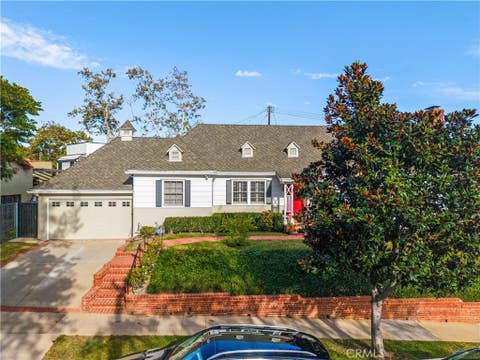 Photo of 10518 Wellworth AVE, Los Angeles, CA 90024 (MLS # OC26175105)