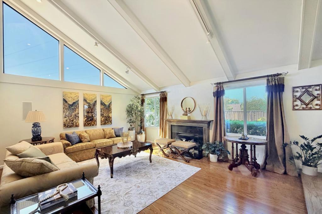 12498 Sumner Drive