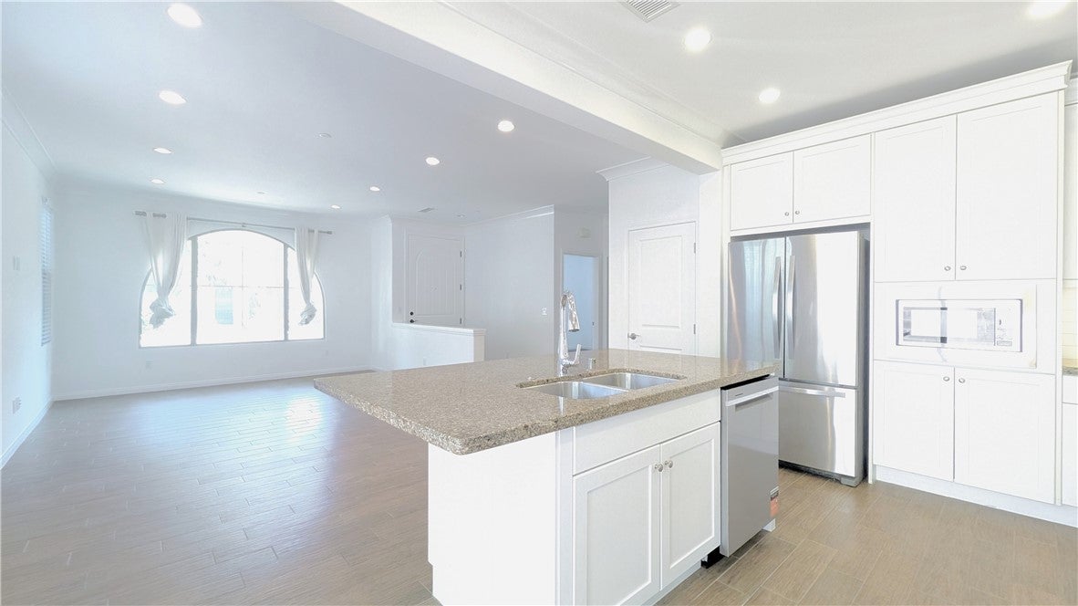 85 Thornhurst