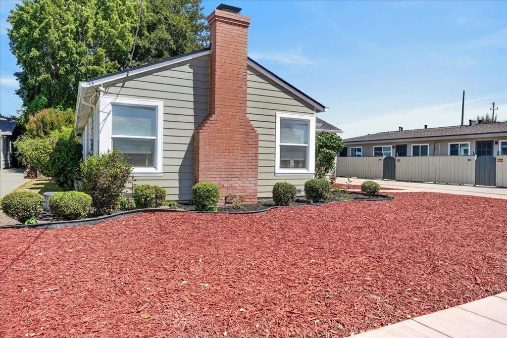 235 E Romie Lane