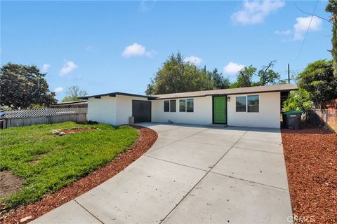 Photo of 1765 Alston Ave, Colton, CA 92324 (MLS # IV26076748)