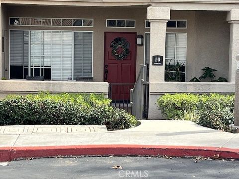 Photo of 10 Coralino, Rancho Santa Margarita, CA 92688 (MLS # LG26045054)