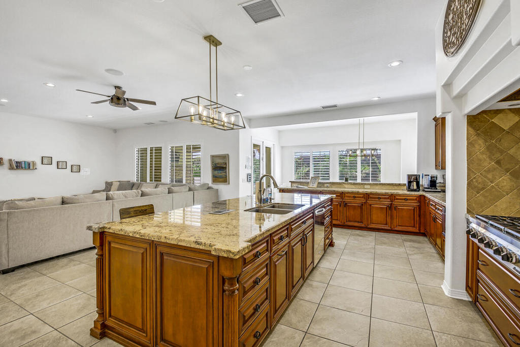 Montage at Santa Rosa - Residential Lease