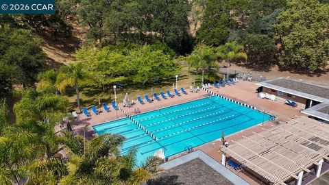 Tiny photo for 2501 2501 Pine Knoll Dr Dr #8, Walnut Creek, CA 94595 (MLS # 41126323)