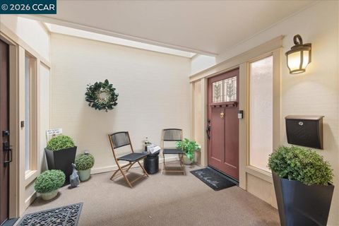 Tiny photo for 2501 2501 Pine Knoll Dr Dr #8, Walnut Creek, CA 94595 (MLS # 41126323)