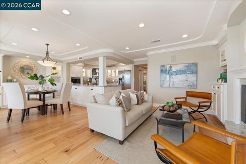 Tiny photo for 2501 2501 Pine Knoll Dr Dr #8, Walnut Creek, CA 94595 (MLS # 41126323)