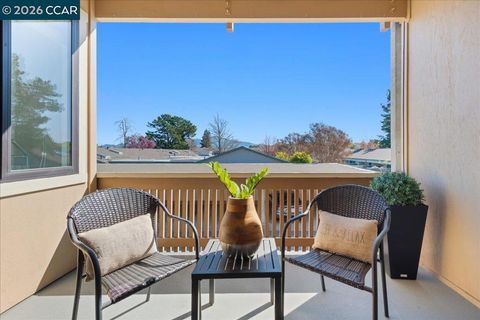 Tiny photo for 2501 2501 Pine Knoll Dr Dr #8, Walnut Creek, CA 94595 (MLS # 41126323)