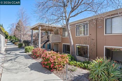 Tiny photo for 2501 2501 Pine Knoll Dr Dr #8, Walnut Creek, CA 94595 (MLS # 41126323)