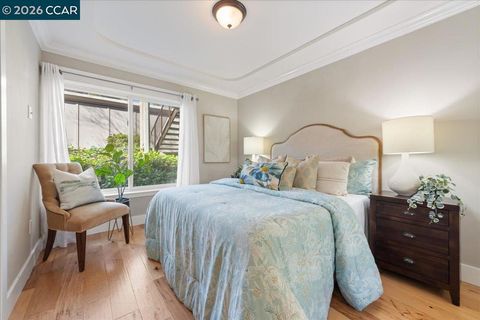 Tiny photo for 2501 2501 Pine Knoll Dr Dr #8, Walnut Creek, CA 94595 (MLS # 41126323)