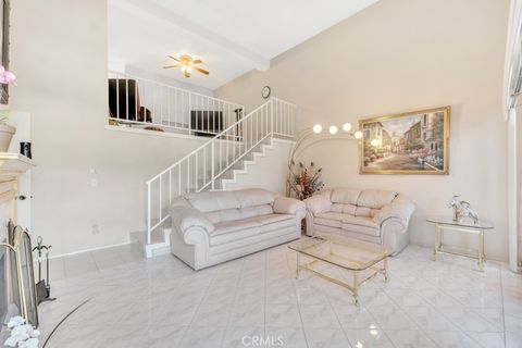 10480 Sunland Boulevard 16 Sunland CA 91040