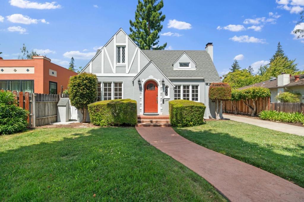 1221 Middlefield Road