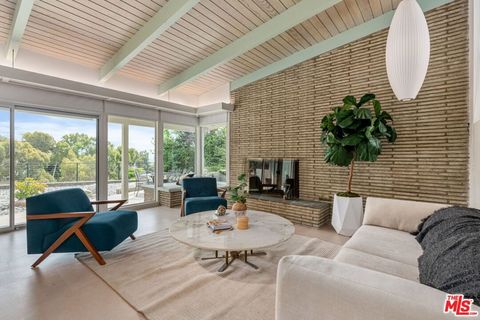 Tiny photo for 1412 N Tigertail Road, Los Angeles, CA 90049 (MLS # 25594699)