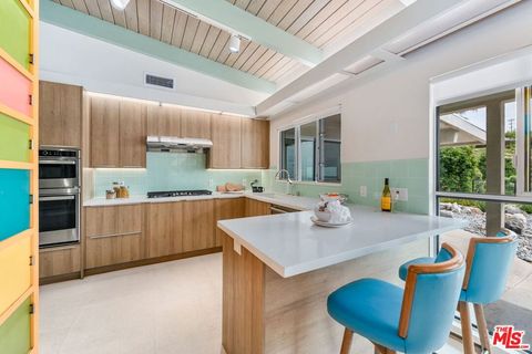 Tiny photo for 1412 N Tigertail Road, Los Angeles, CA 90049 (MLS # 25594699)