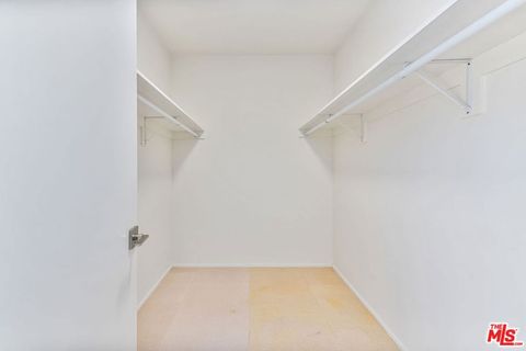Tiny photo for 1412 N Tigertail Road, Los Angeles, CA 90049 (MLS # 25594699)