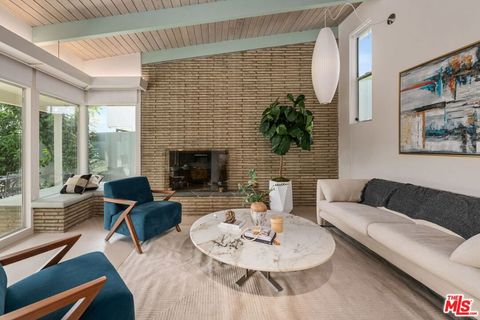 Tiny photo for 1412 N Tigertail Road, Los Angeles, CA 90049 (MLS # 25594699)